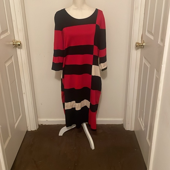 Simply beautiful new tag attached sweater dress - Picture 8 of 15